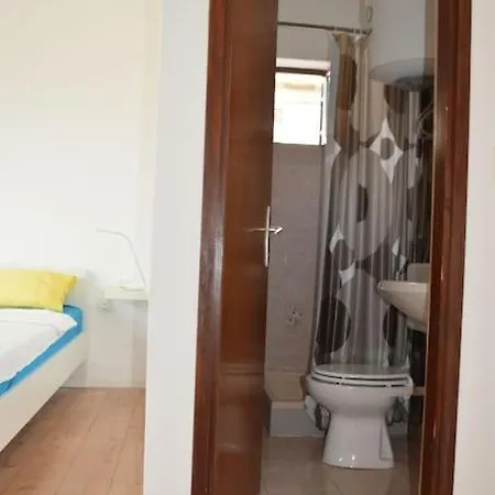 Apartamento Maslenica - 3br Near Beach&national Parks *